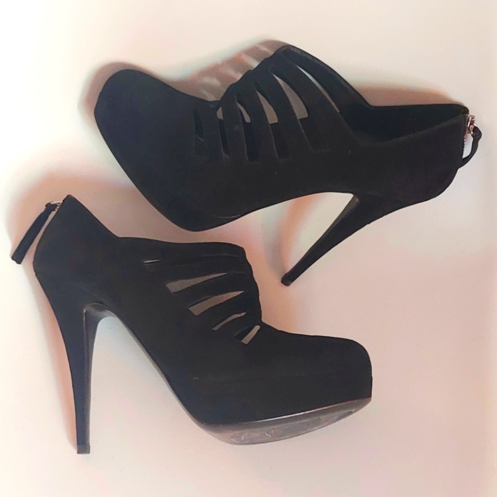 Miu Miu Black Heeled Shoes